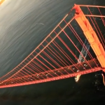 Avión RC con GoPro sobrevolando el Golden Gate