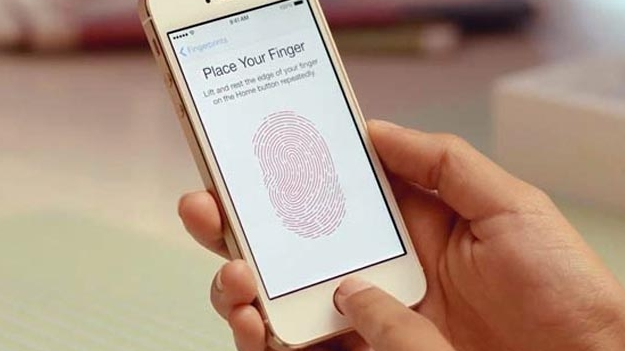 El iPhone 5s se desbloquea con los pezones