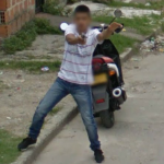 Google Street View se estrena en Colombia... y le reciben pistola en mano