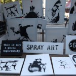 Banksy pone un puesto callejero en Central Park y no vende casi nada (vídeo)