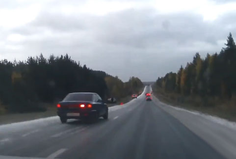 Conductor que pensó que podía ganarle la partida al hielo