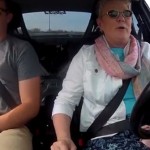 No todas las mamás son asustadizas: Madre conduciendo un Mitsubishi EVO de 900 CV