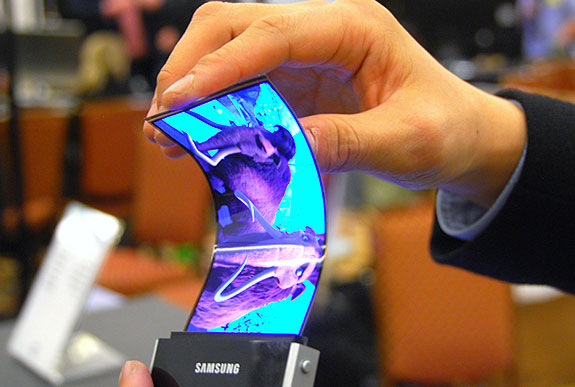 ¿Un smarphone con pantalla flexible?. Mira...