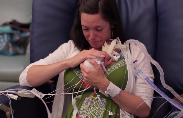 Emotivo vídeo del primer año de vida de un bebé prematuro