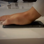 LG G Flex muestra su flexibilidad en vídeo