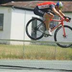 Martyn Ashton y sus increíbles trucos en una bicicleta de carretera