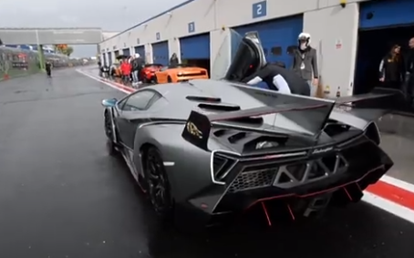 Cazada una unidad de Lamborghini Veneno (Vídeo)