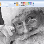 Santa Claus dibujado con las herramientas de Microsoft Paint