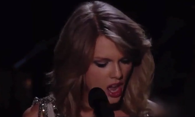 Taylor Swift atacada en los Grammys (Vídeo)