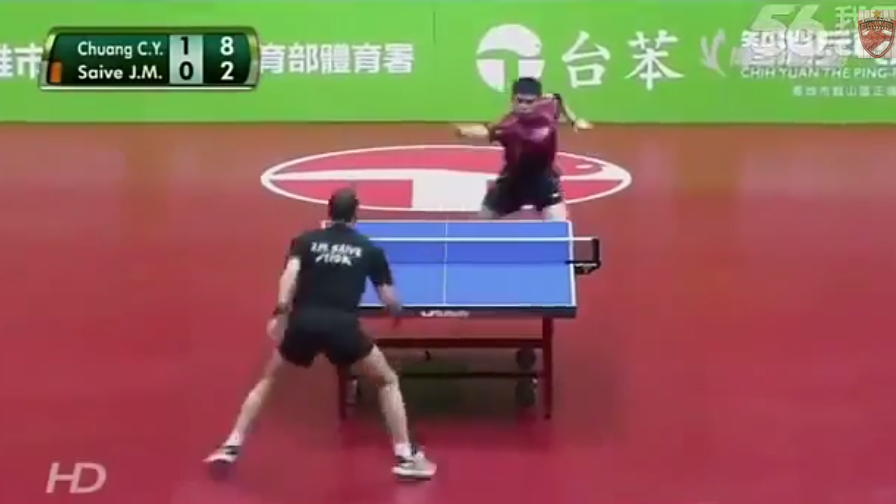 Probablemente el partido de ping pong más divertido que hayas visto