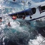 Vídeo del hundimiento de un barco de buceo con 13 personas en Phuket, Tailandia