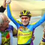 Un ciclista francés supera su propia plusmarca a los 102 años