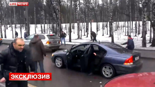Tiroteo entre conductores cerca de San Petersburgo, Rusia