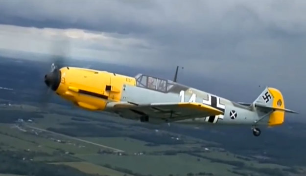 Messerschmitt BF 109 de 75 años de antigüedad volando