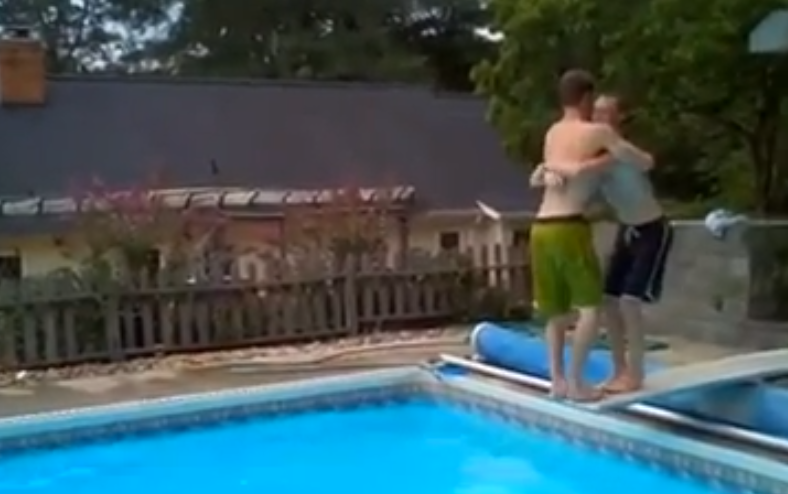 Swimming Pool La piscina 2003 - FilmAffinity