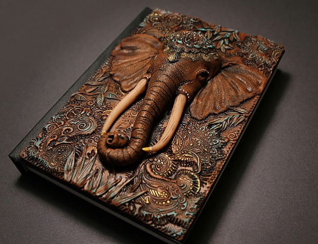 Impresionantes las cubiertas de libros que hace Aniko Kolesnikova con