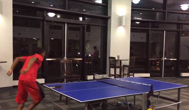 El mejor fail de ping pong de la historia