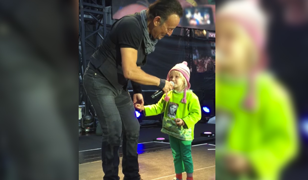 El dueto más tierno de Bruce Springsteen: Con una niña de 4 años