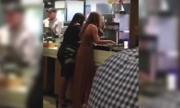 Dos mujeres atacan a los empleados de un McDonald's de Ámsterdam porque no les atendieron de manera adecuada