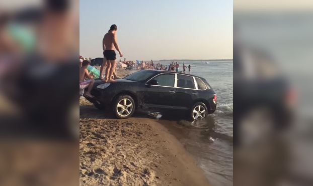 porsche-cayenne-playa-rusia