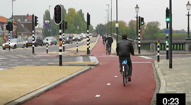 En Holanda los semáforos detectan cuando alguien espera... y se cambian solos (Vídeo)