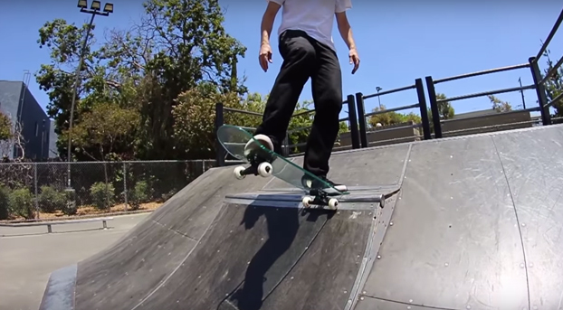 Poniendo a prueba un skate de cristal