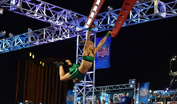 Jessie Graff completa el circuito American Ninja Warrior con un margen de 13 segundos