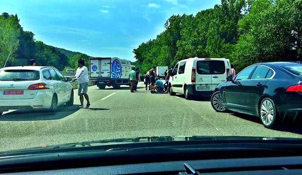 Persecución de los Mossos d’Esquadra a una furgoneta en plena autopista AP-7 (Vídeo)