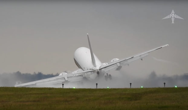 Un piloto salva a un Boeing 737 de un inminente accidente durante un aterrizaje en Praga