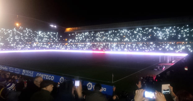 Se produce un apagón en el estadio de Riazor y esto es lo que ocurre...