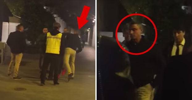 Brutal agresión del portero de un local de Murcia a un joven (Vídeo)