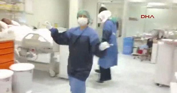 Despiden a varias enfermeras por grabarse bailando frente a unos pacientes (Vídeo)