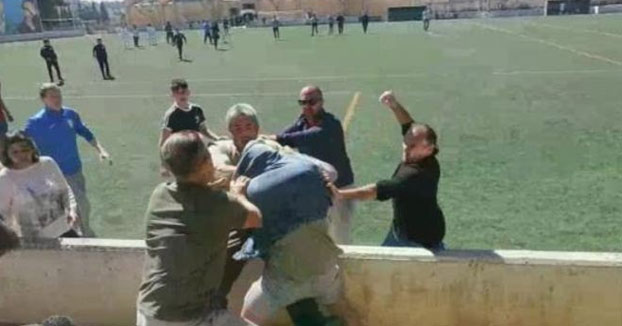 Batalla campal entre padres en un partido de fútbol infantil en Mallorca