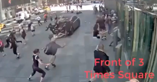 El estremecedor vídeo de la carrera sin control del asesino de Times Square