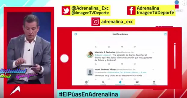 El presentador consulta las redes sociales en directo y le trolean con 'el Negro del WhatsApp'