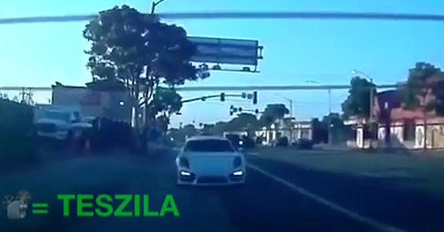 Esto es lo que ocurre cuando un Porsche reta a un Tesla Model S