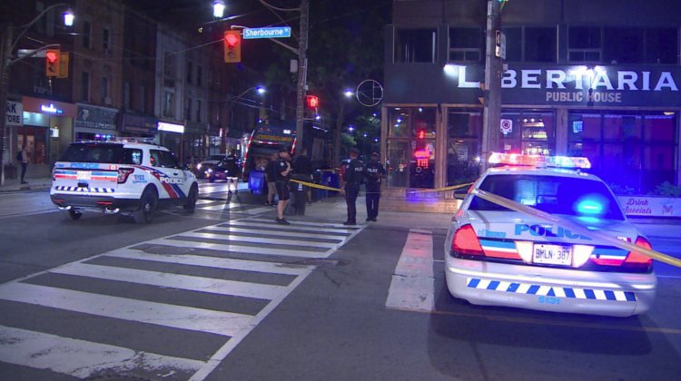 hombre dispara mata una persona hiere tres bar toronto