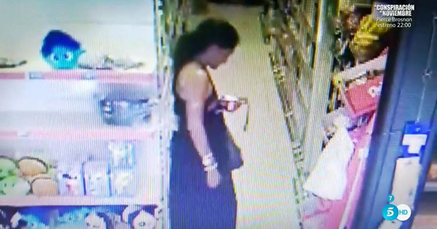 Aída Nízar pillada robando yogures en un supermercado de Ibiza (Vídeo completo)
