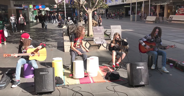 Gran interpretación la de estos chicos de Nothing Else Matters de Metallica