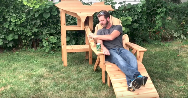 Este tío se ha ganado el respeto del mundo fabricando una silla dispensadora de cerveza