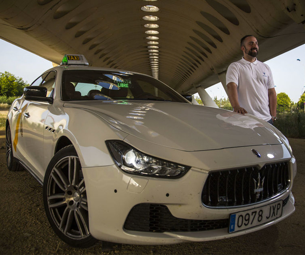 Jesús, el taxista sevillano del Maserati de casi 300 CV