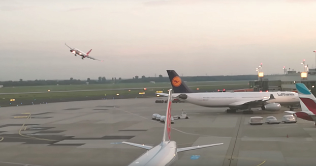 Un piloto de Air Berlin realiza una maniobra temeraria porque ''quería dejar huella'' (Vídeos)