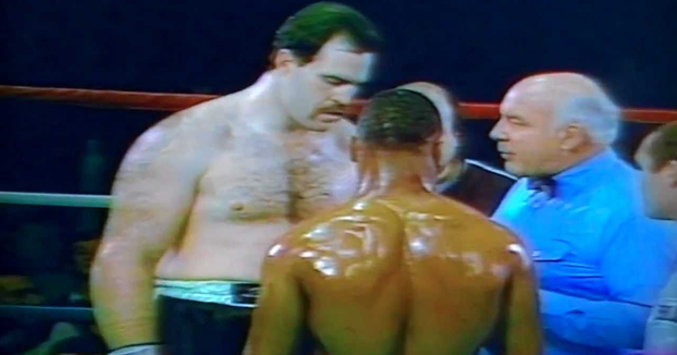 Así peleaba Mike Tyson con 19 años: Destruye a el grandullón Sammy Scaff en el primer round