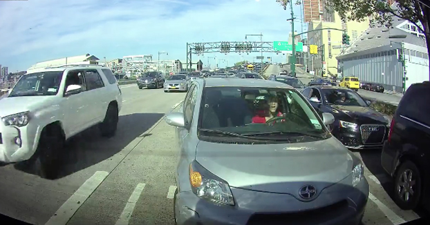 ''Tuve la fortuna de tener a esta conductora detrás de mí en la autopista...''