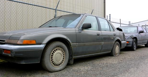 Un hombre olvida dónde aparcó su coche y lo encuentra 20 años después