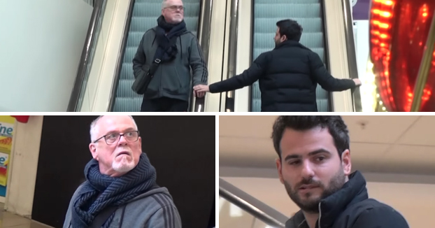 ¡Han vuelto! Jóvenes acariciando la mano a mayores y viceversa en las escaleras mecánicas