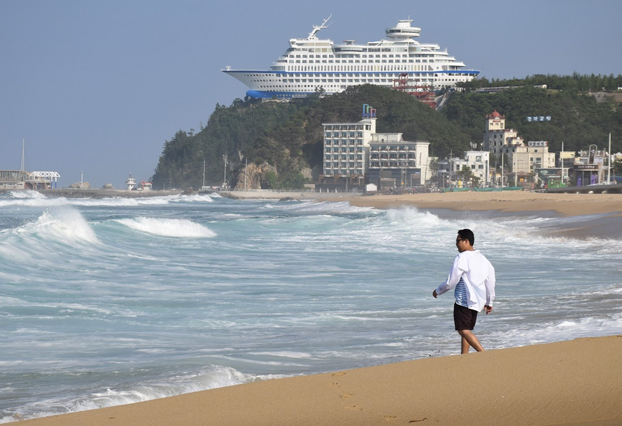 Cuando la realidad supera al Photoshop: Hotel Sun Cruise Resort & Yacht, Jeongdongjin