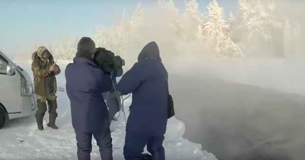 Un turista japonés decide darse un baño a -60º en Oymyakón, el pueblo más frío del mundo