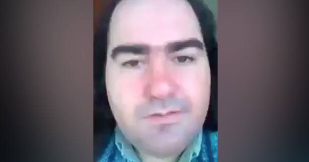 Este hombre nos ha emocionado cantando la BSO de El Guardaespaldas