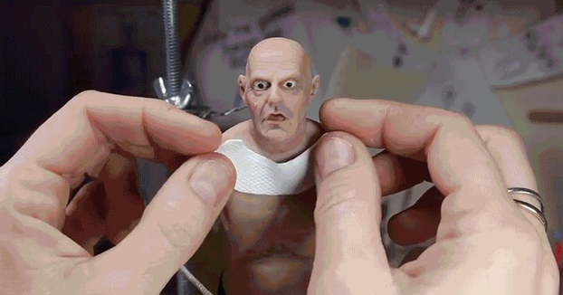 Esta artista esculpe desde cero la figura de Doc y el resultado es increíble